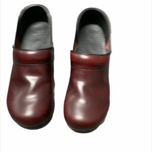 Dansko Brown Slip Resistant Clogs US 10/EU 41